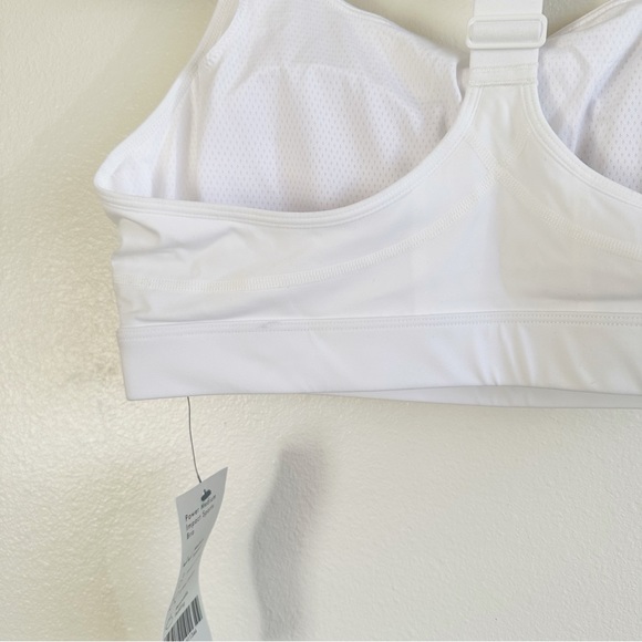 Sweaty Betty Power Medium Impact Bra in white L NWT - Picture 5 of 9